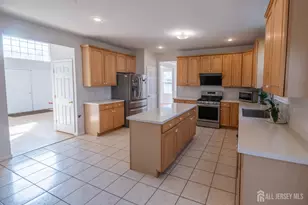 6 Banyan Ct, Edison, NJ 08820 - Photo 11