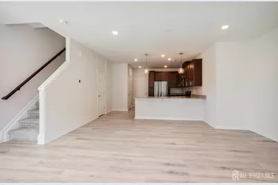 628 Sadie Circle, New Brunswick, NJ 08901 - Photo 9