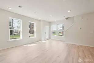 628 Sadie Cir, New Brunswick, NJ 08901 - Photo 5