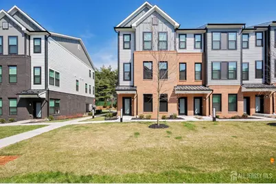 628 Sadie Circle, New Brunswick, NJ 08901 - Photo 1