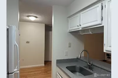 5317 Ravens Crest Drive, Plainsboro Township, NJ 08536 - Photo 5