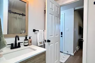 21 Keats Rd, North Brunswick Township, NJ 08902 - Photo 17