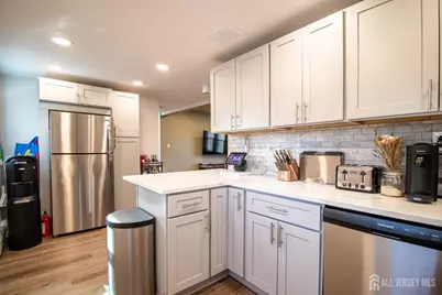 21 Keats Road, North Brunswick Township, NJ 08902 - Photo 5