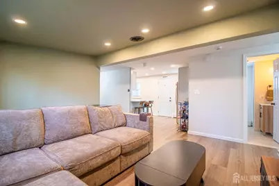 21 Keats Road, North Brunswick Township, NJ 08902 - Photo 7