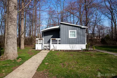 21 Keats Road, North Brunswick Township, NJ 08902 - Photo 1