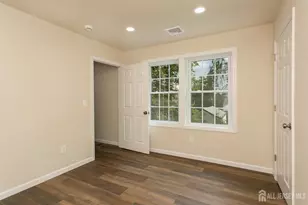 15 Bradley Dr, Edison, NJ 08817 - Photo 27