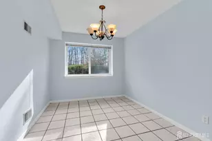 33 Deerberry Ln, South Brunswick Township, NJ 08852 - Photo 9