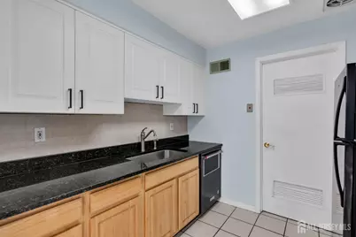 33 Deerberry Lane, South Brunswick Township, NJ 08852 - Photo 13