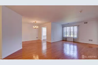 2 Hempstead Drive, Monroe Township, NJ 08831 - Photo 7