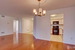 2 Hempstead Dr, Monroe Township, NJ 08831 - Photo 11