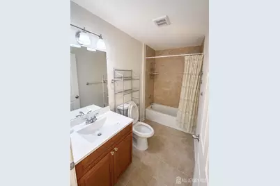 89 Albury Way, North Brunswick Township, NJ 08902 - Photo 11