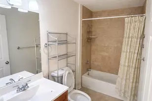 89 Albury Way, North Brunswick Township, NJ 08902 - Photo 11