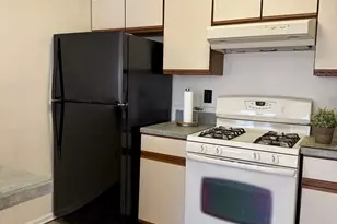 809 Woodhaven Dr, Edison, NJ 08817 - Photo 9