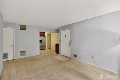 258 Kempsey Drive, North Brunswick Township, NJ 08902 - Photo 5