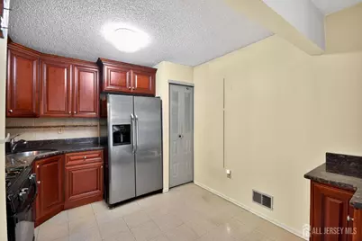 258 Kempsey Drive, North Brunswick Township, NJ 08902 - Photo 19