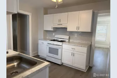 332 N 4th Avenue N #2, Highland Park, NJ 08904 - Photo 3