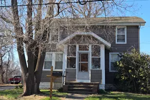 166 Furman Blvd, Old Bridge Township, NJ 07735 - Photo 1