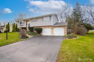 29 Hawthorne Ln, East Windsor Township, NJ 08520 - Photo 3