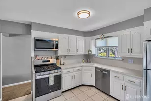 11 Glen Ave, Old Bridge Township, NJ 08857 - Photo 19