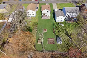 1740 Holly Rd, North Brunswick Township, NJ 08902 - Photo 45