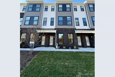 400 Willow Avenue #405, Kearny, NJ 07032 - Photo 1