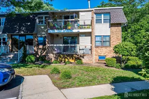 812 Sharon Garden Ct, Woodbridge Township, NJ 07095 - Photo 7