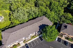 812 Sharon Garden Ct, Woodbridge Township, NJ 07095 - Photo 9