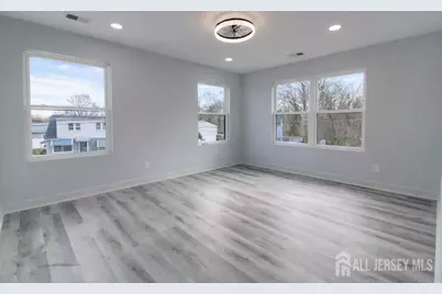 95 Kennedy Avenue, Aberdeen Township, NJ 07721 - Photo 33