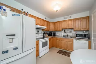 127 Chaucer Rd, Mount Laurel, NJ 08054 - Photo 9