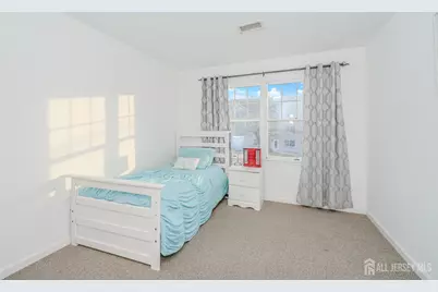 425 Edpas Road, New Brunswick, NJ 08901 - Photo 15