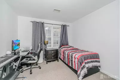 425 Edpas Road, New Brunswick, NJ 08901 - Photo 17