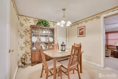 105 E. Cliff Road, Colonia, NJ 07067 - Photo 9