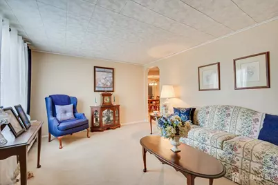 105 E. Cliff Road, Colonia, NJ 07067 - Photo 5