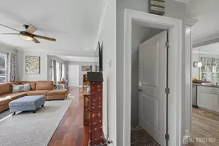 70 Oxford Rd, Colonia, NJ 07067 - Photo 17