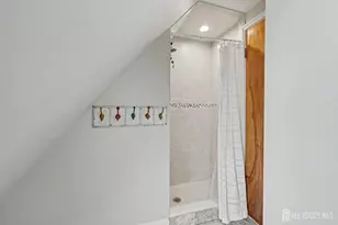 70 Oxford Rd, Colonia, NJ 07067 - Photo 25