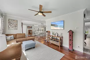 70 Oxford Rd, Colonia, NJ 07067 - Photo 5