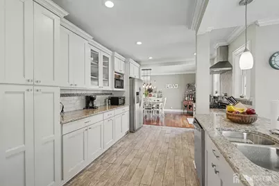 70 Oxford Road, Colonia, NJ 07067 - Photo 13