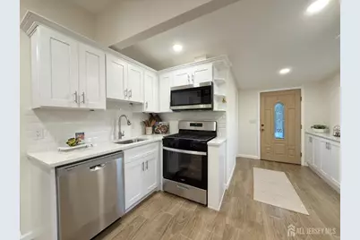 6 Fitch Street, Carteret, NJ 07008 - Photo 5