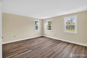 8 Sussex Way, Monroe Township, NJ 08831 - Photo 17