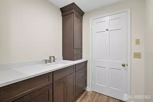 8 Sussex Way, Monroe Township, NJ 08831 - Photo 23