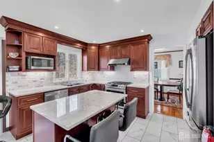 22 Ellison Ave, Edison, NJ 08820 - Photo 9