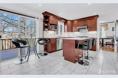 22 Ellison Avenue, Edison, NJ 08820 - Photo 11