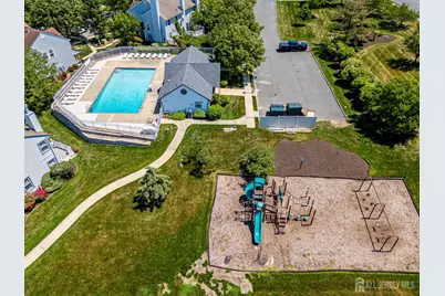 5 Heritage Square, Sayreville, NJ 08872 - Photo 7
