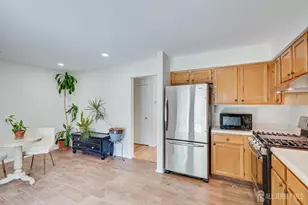 5 Heritage Square, Sayreville, NJ 08872 - Photo 17