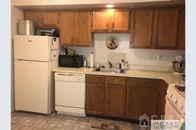 10 Nicholas Court, Spotswood, NJ 08884 - Photo 9