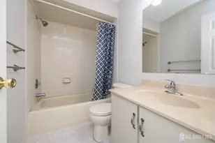 108 Eastwick Ct, Hillsborough Township, NJ 08844 - Photo 25