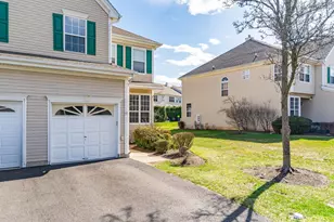 55 Woods Edge Ct, Sayreville, NJ 08859 - Photo 3