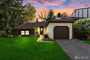 29 Piccadilly Circus, Sayreville, NJ 08872 - Photo 3