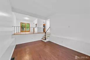 29 Piccadilly Circus, Sayreville, NJ 08872 - Photo 17