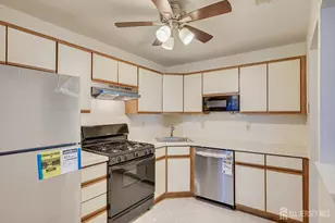 1109 Stoneridge Cir, Helmetta, NJ 08828 - Photo 19